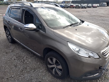 Used Peugeot 2008 2015 for sale - 78081720: Photo