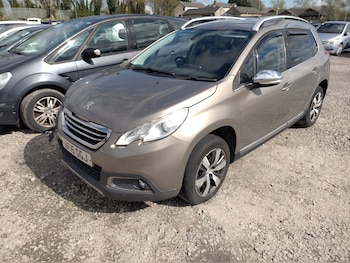Used Peugeot 2008 2015 for sale - 78081720: Photo