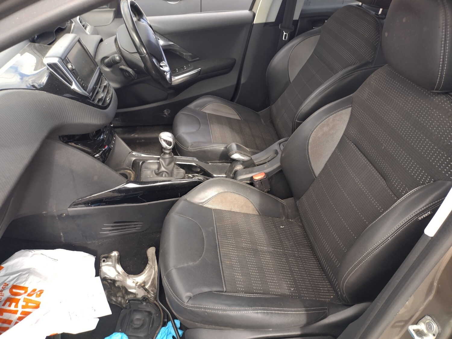 Used Peugeot 2008 2015 for sale - 78081720: Photo 6