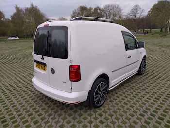 Used Volkswagen Caddy 2016 for sale - 76534557: Photo