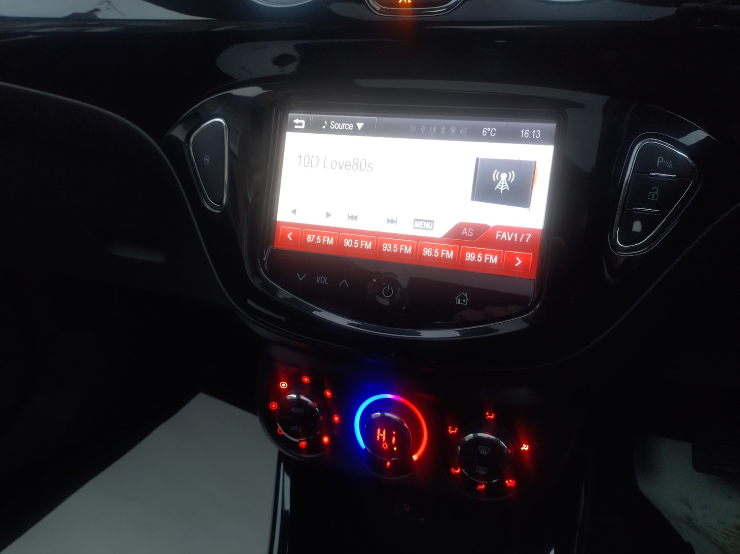 Used Vauxhall ADAM 2015 for sale - 77437739: Photo 12