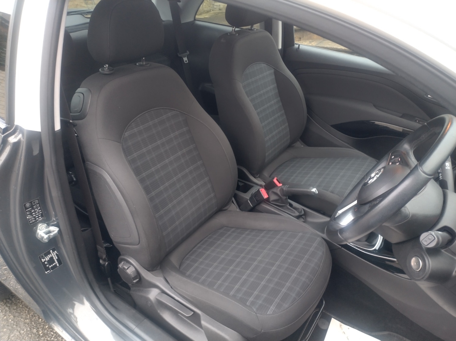 Used Vauxhall ADAM 2015 for sale - 77437739: Photo 7