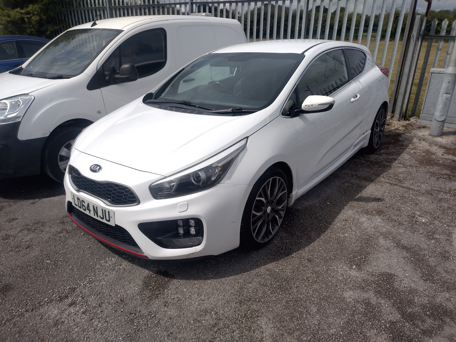 Kia Pro Ceed 2014 (64) - 1.6T GDi GT Tech 3dr - Image 5