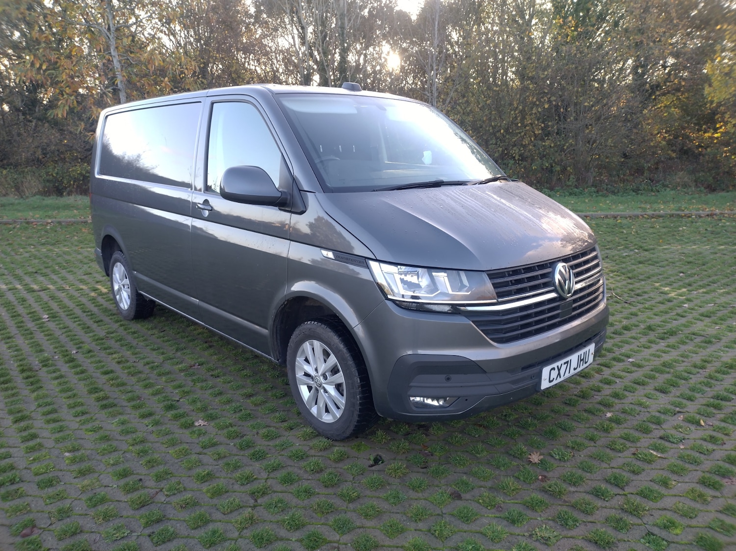 Used Volkswagen Transporter 2021 for sale - 76559612: Photo 1