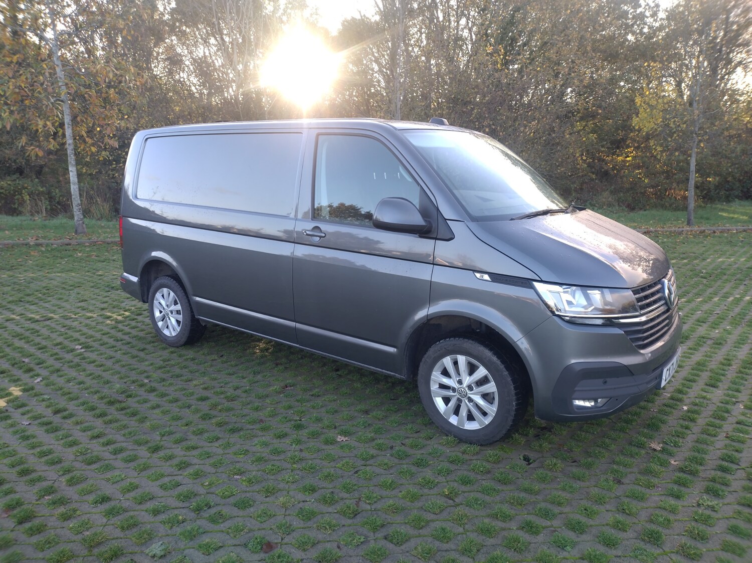 Used Volkswagen Transporter 2021 for sale - 76559612: Photo 2