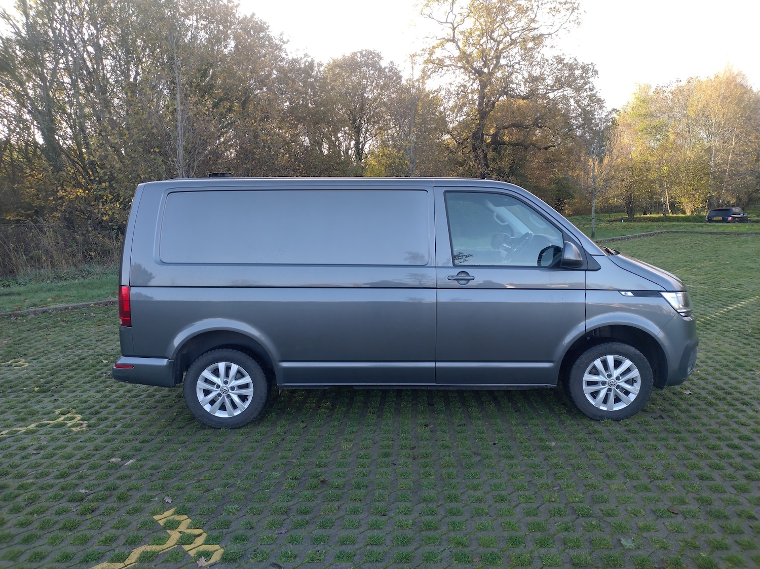 Used Volkswagen Transporter 2021 for sale - 76559612: Photo 3