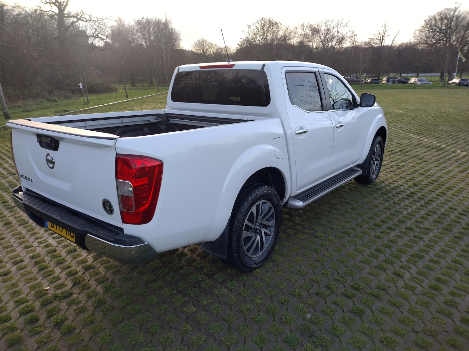 Used Nissan Navara 2017 for sale - 77300547: Photo 4