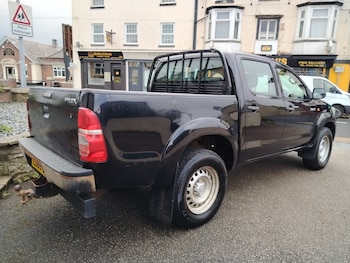 Used Toyota Hilux 2015 for sale - 78182744: Photo