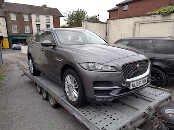 Used Jaguar F-Pace 2016 for sale - 75621459: Photo