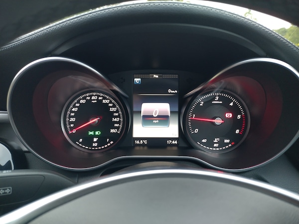 Used Mercedes-Benz C Class 2015 for sale - 76097985: Photo 14