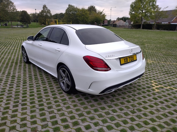 Used Mercedes-Benz C Class 2015 for sale - 76097985: Photo 6