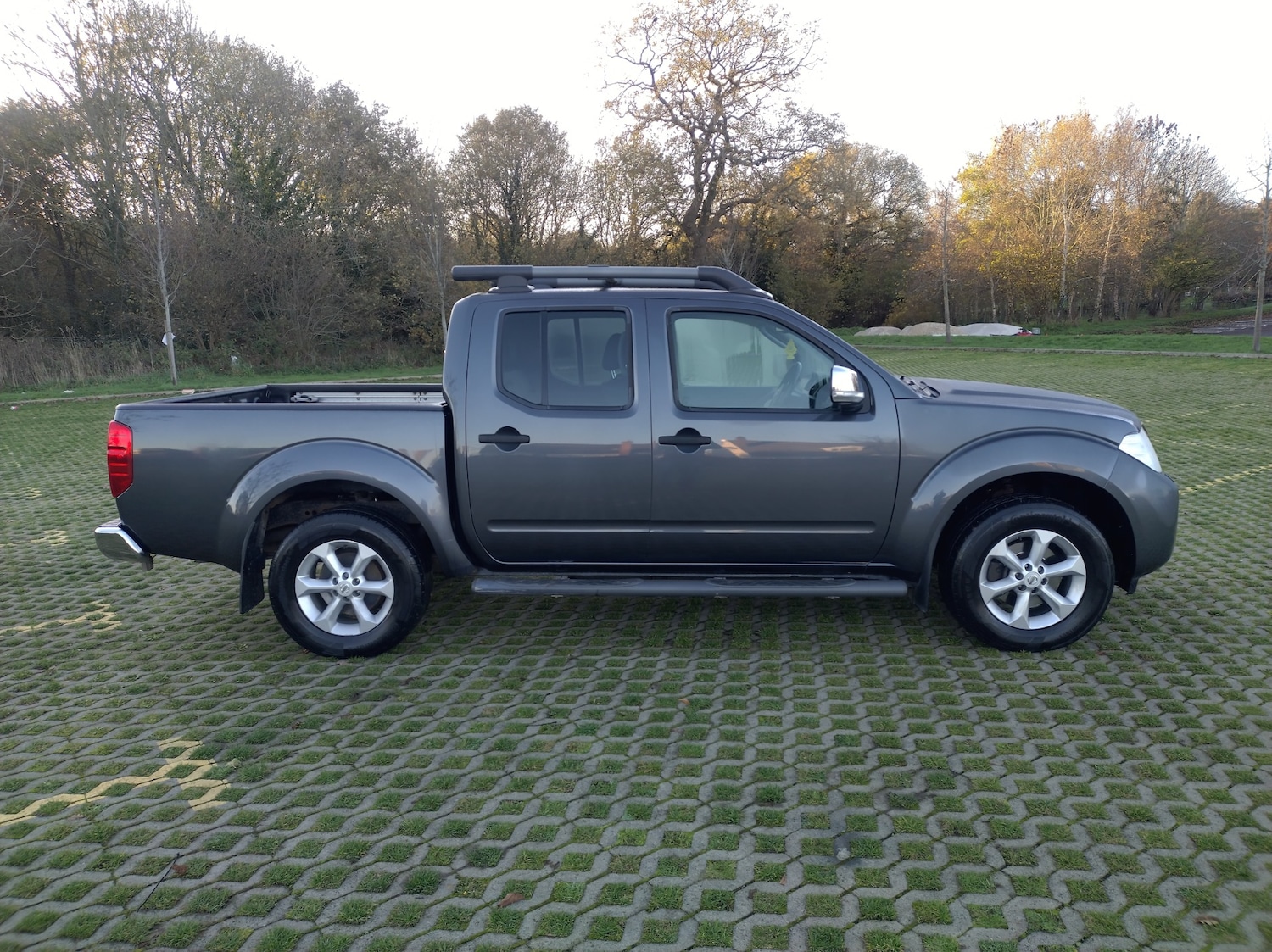 Used Nissan Navara 2015 for sale - 76687411: Photo 1