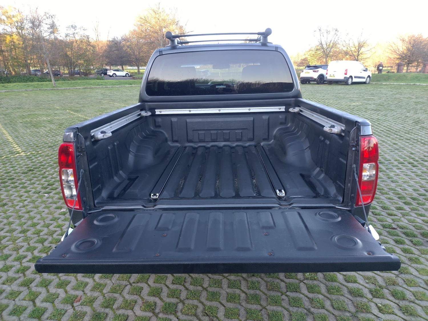 Used Nissan Navara 2015 for sale - 76687411: Photo 17