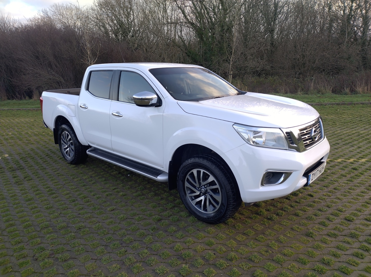 Used Nissan Navara 2017 for sale - 77014600: Photo 2