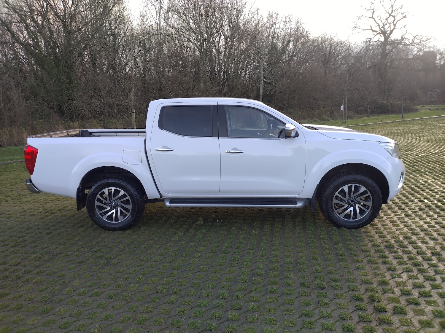 Used Nissan Navara 2017 for sale - 77014600: Photo 3