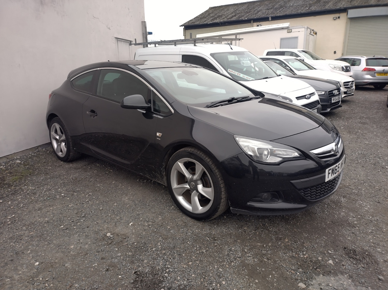 Used Vauxhall Astra GTC 2016 for sale - 77062124: Photo 2