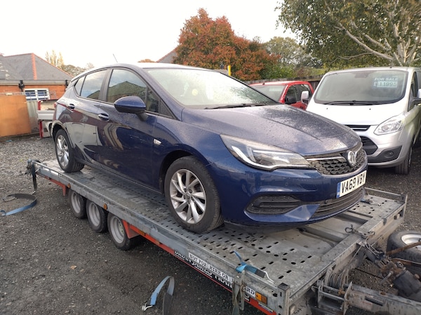 Used Vauxhall Astra 2020 for sale - 76323830: Photo 1