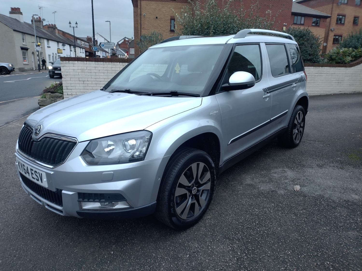 Used Skoda Yeti 2014 for sale - 77264792: Photo 9