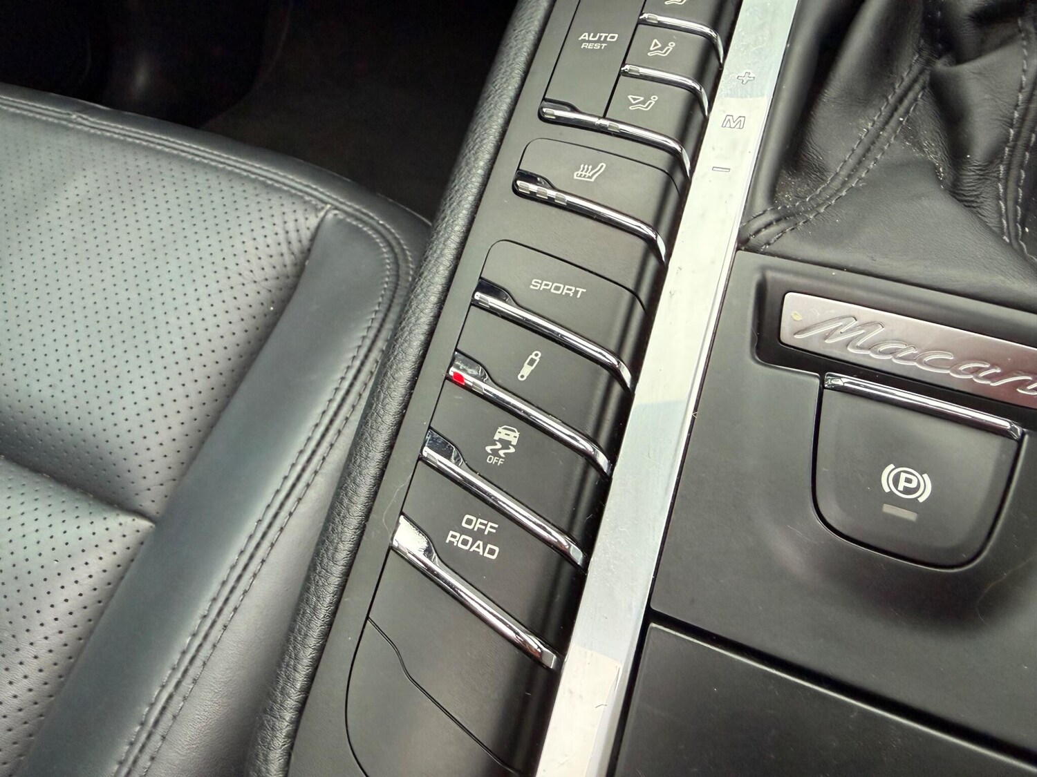 Used Porsche Macan 2019 for sale - 78205240: Photo 26