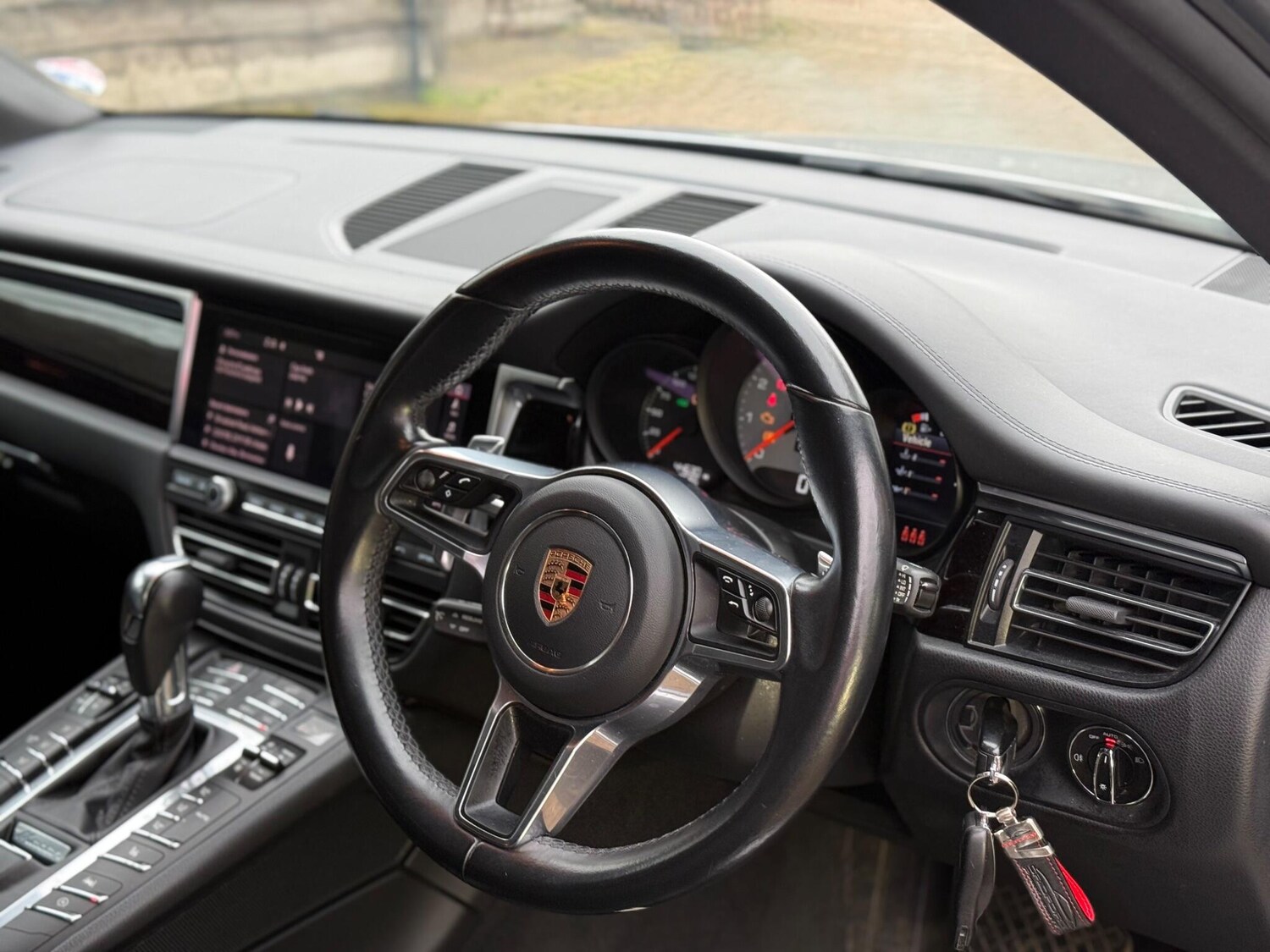 Used Porsche Macan 2019 for sale - 78205240: Photo 29