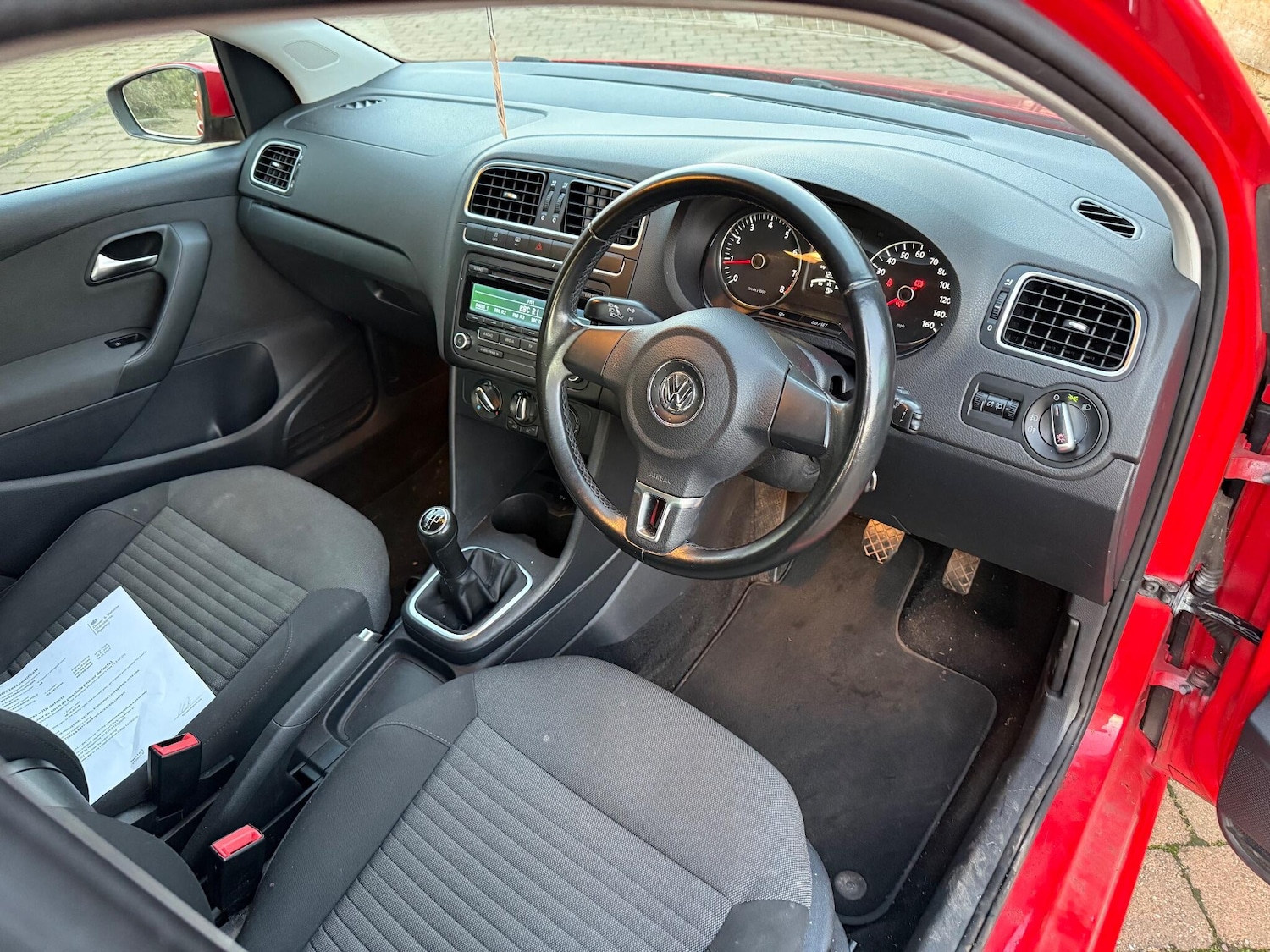 Used Volkswagen Polo 2011 for sale - 76964721: Photo 11