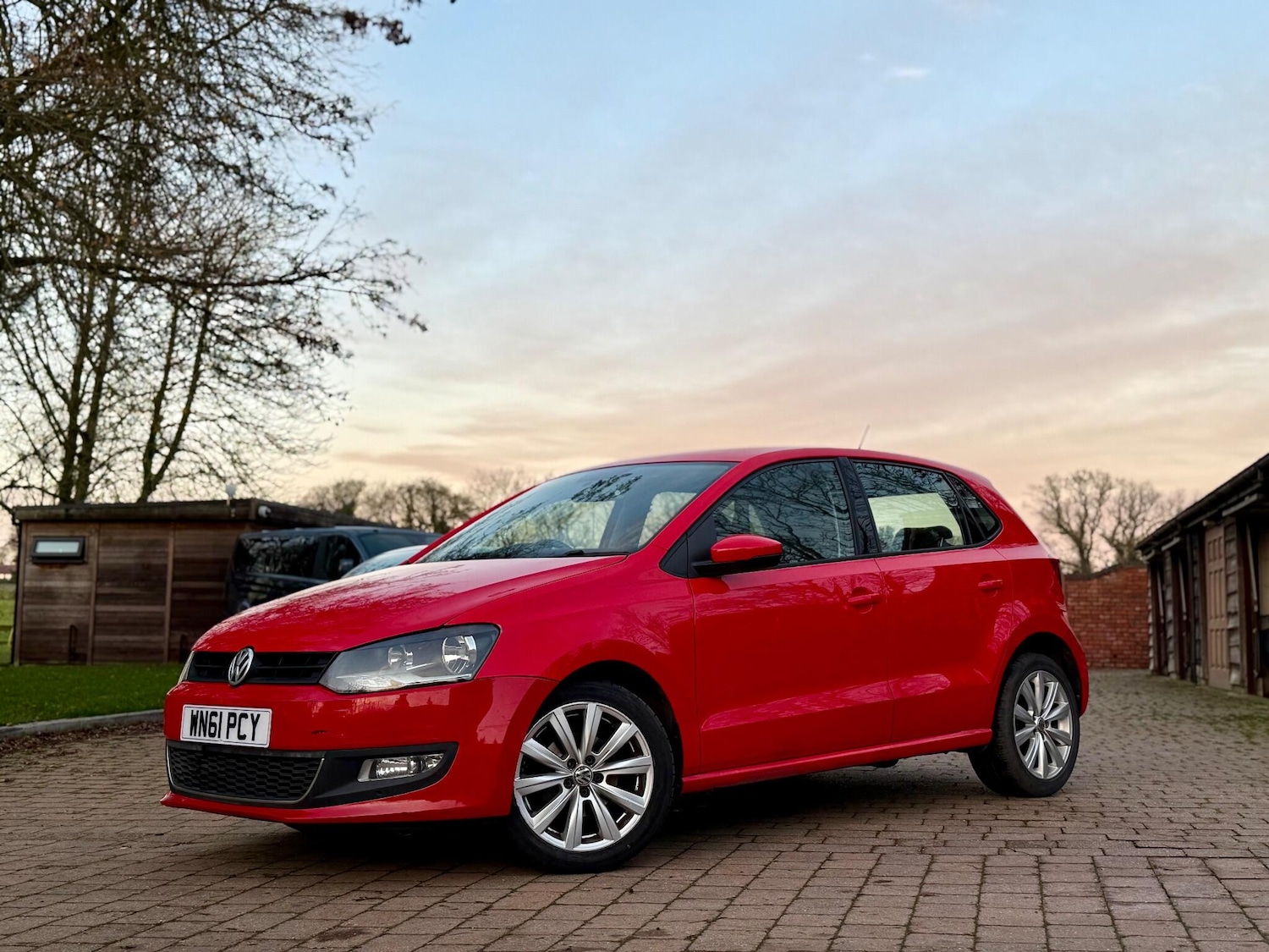 Used Volkswagen Polo 2011 for sale - 76964721: Photo 2