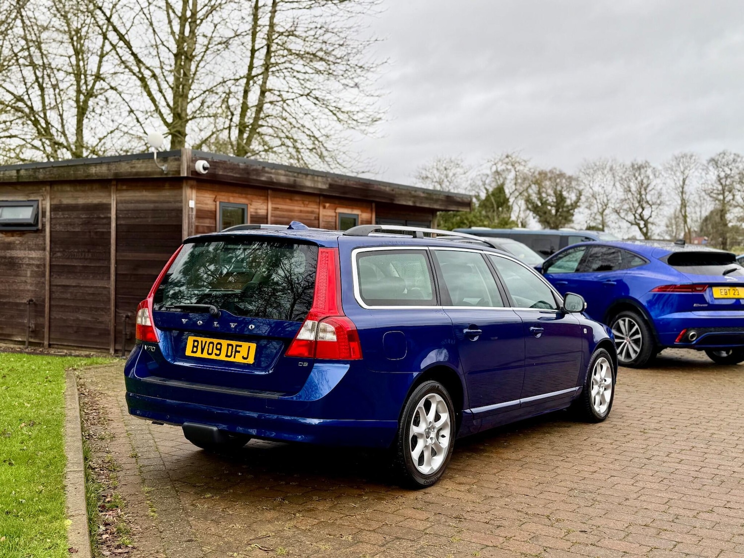 Used Volvo V70 2009 for sale - 77175411: Photo 16