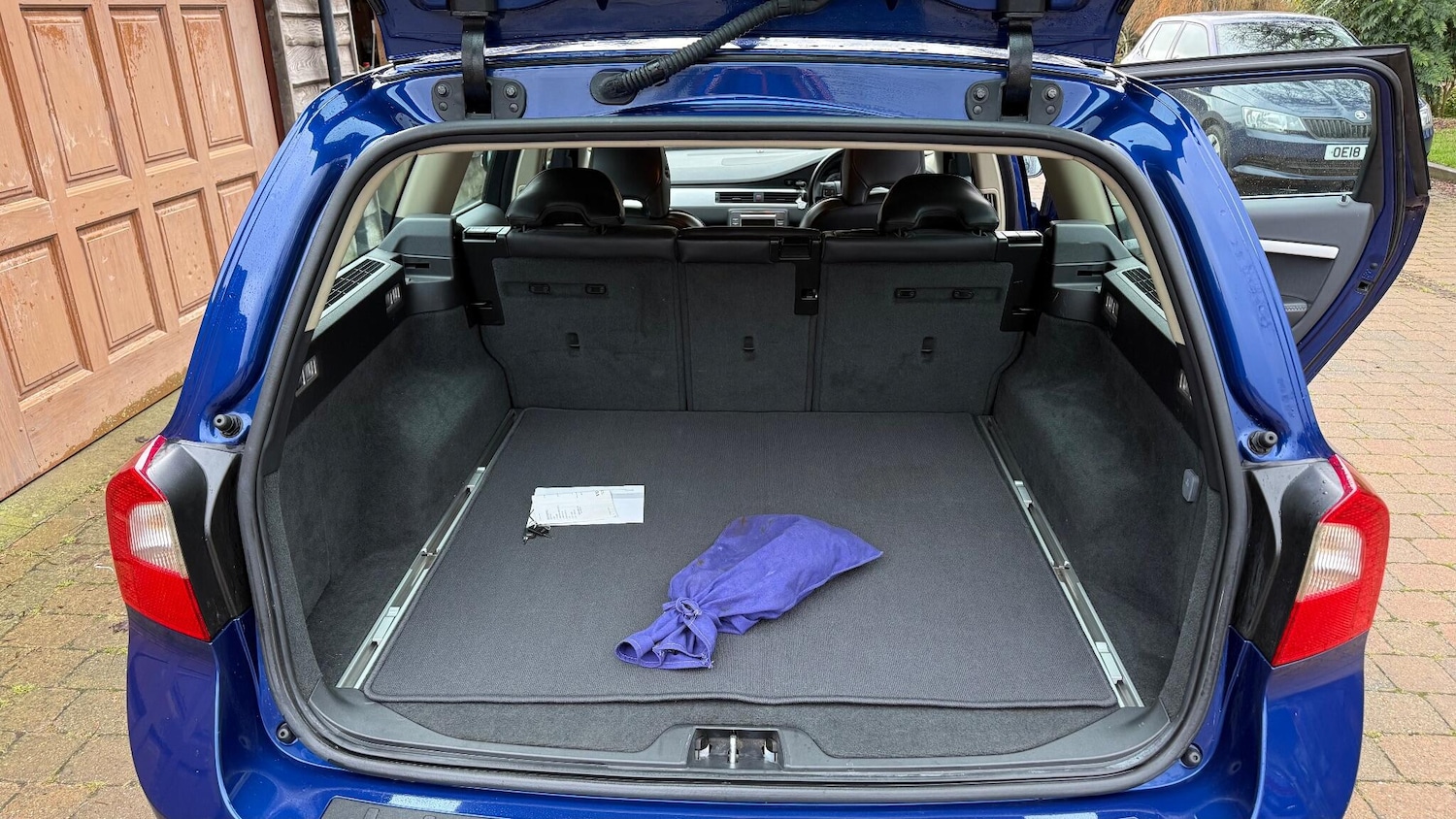 Used Volvo V70 2009 for sale - 77175411: Photo 30