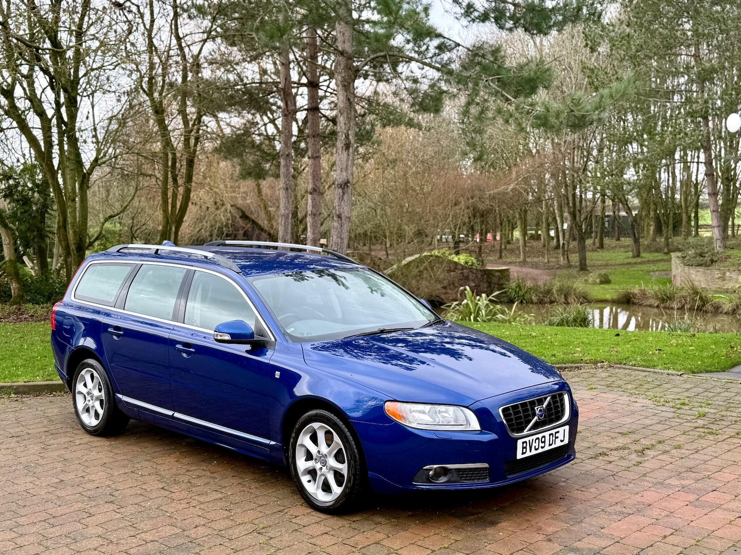 Used Volvo V70 2009 for sale - 77175411: Photo 9