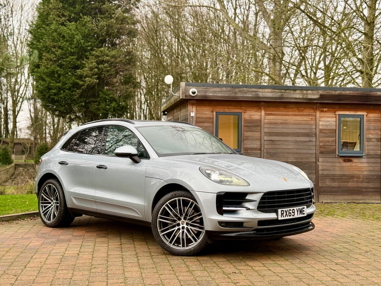 Used Porsche Macan 2019 for sale - 77411467: Photo 1