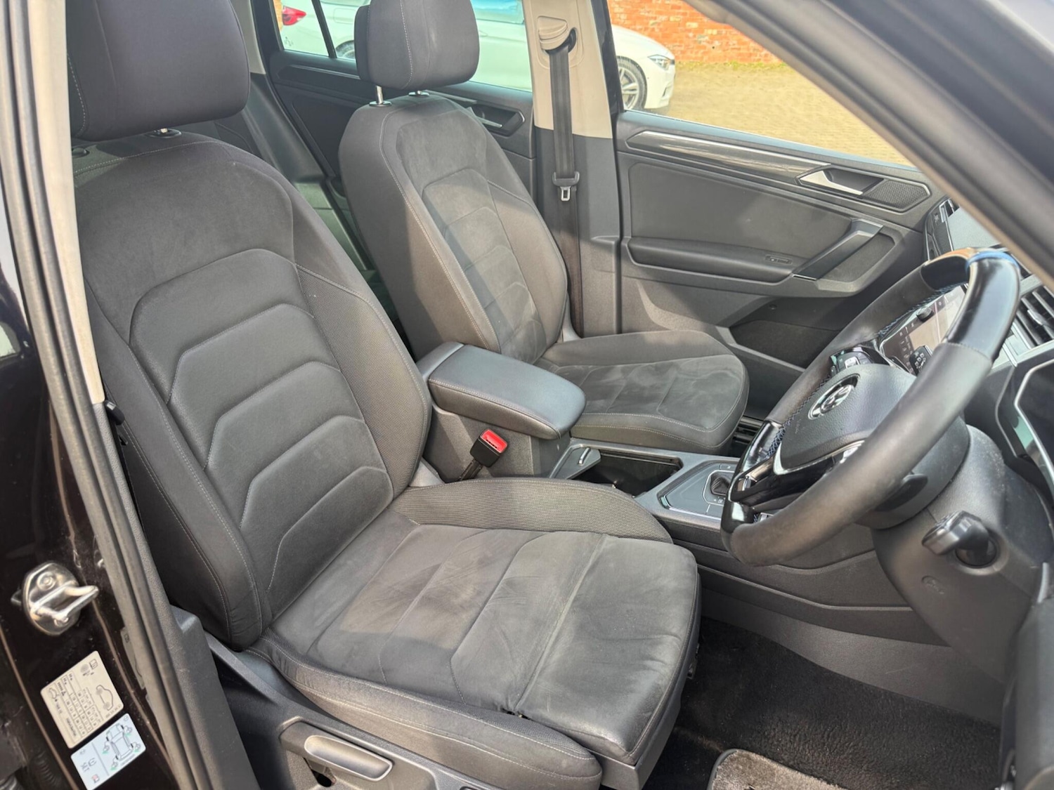 Used Volkswagen Tiguan 2017 for sale - 77969692: Photo 17