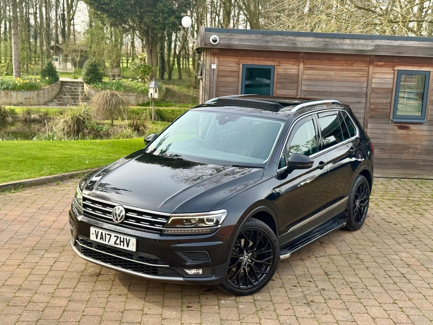 Used Volkswagen Tiguan 2017 for sale - 77969692: Photo 4