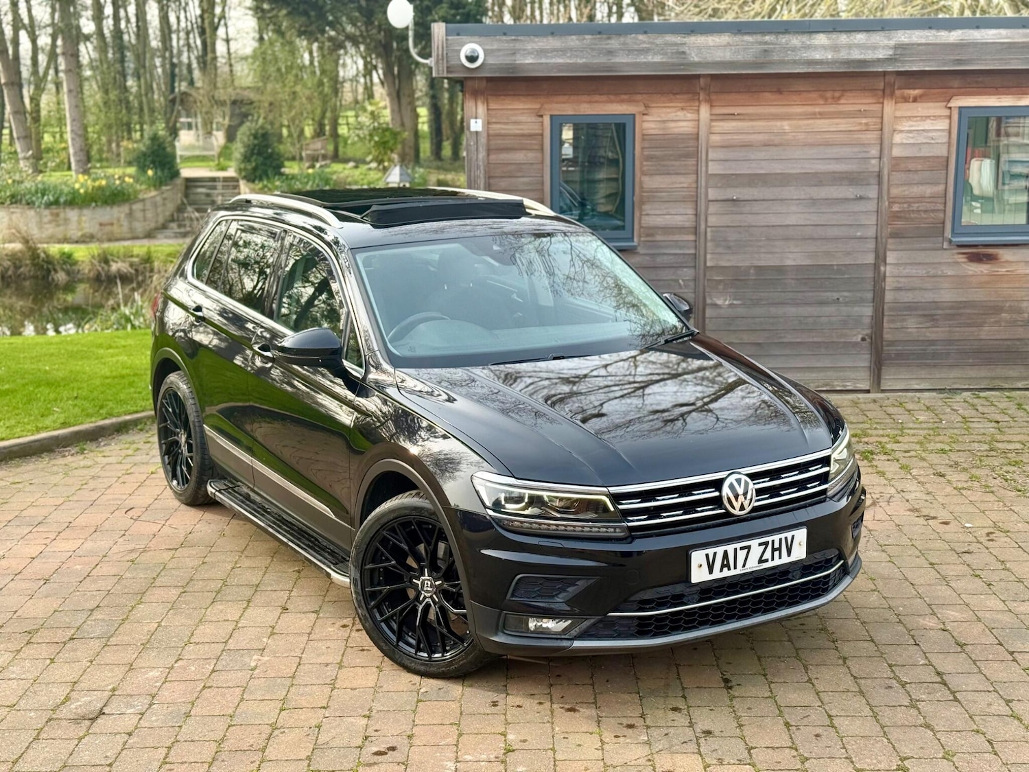 Used Volkswagen Tiguan 2017 for sale - 77969692: Photo 7