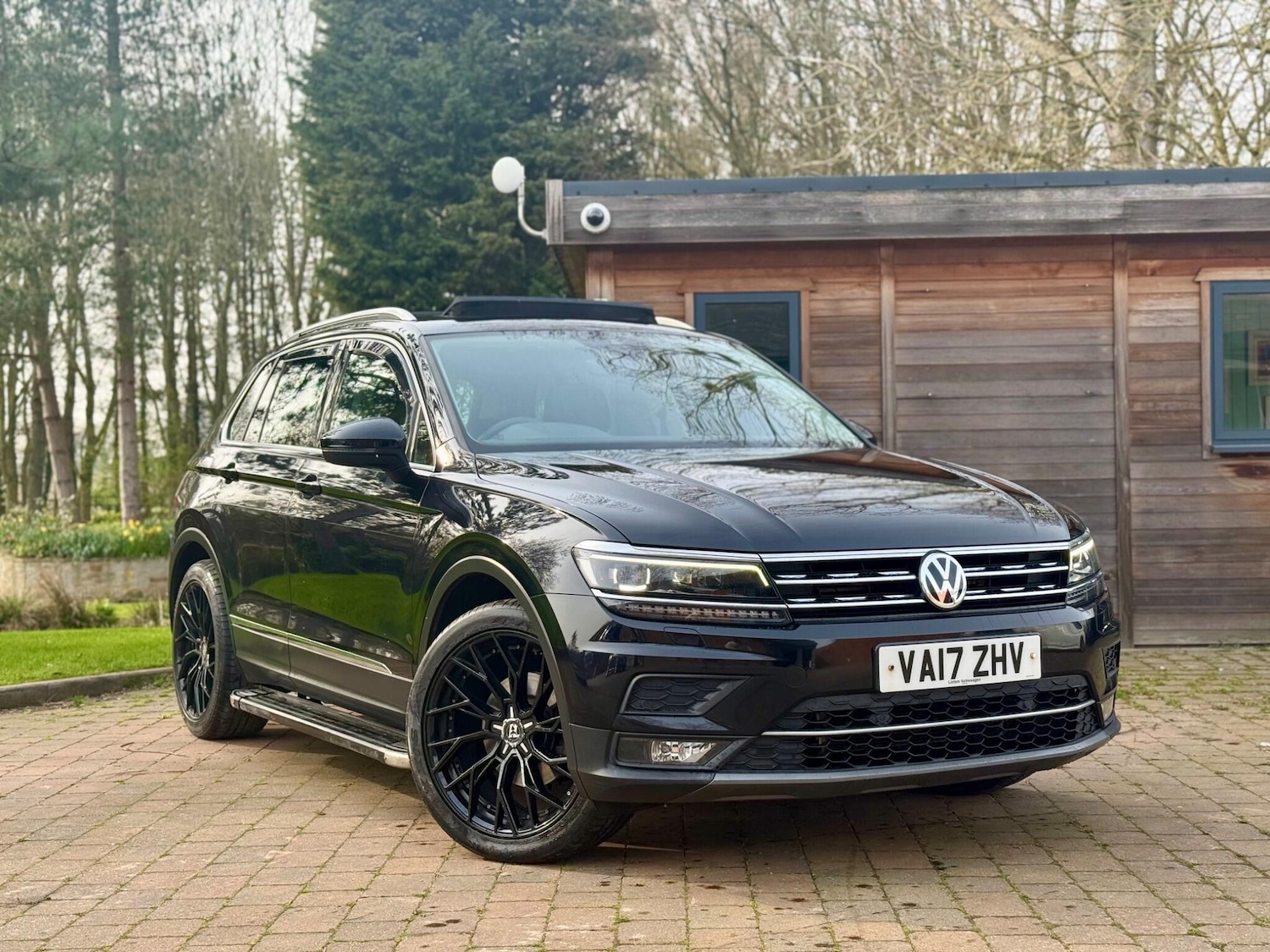 Used Volkswagen Tiguan 2017 for sale - 77969692: Photo 8