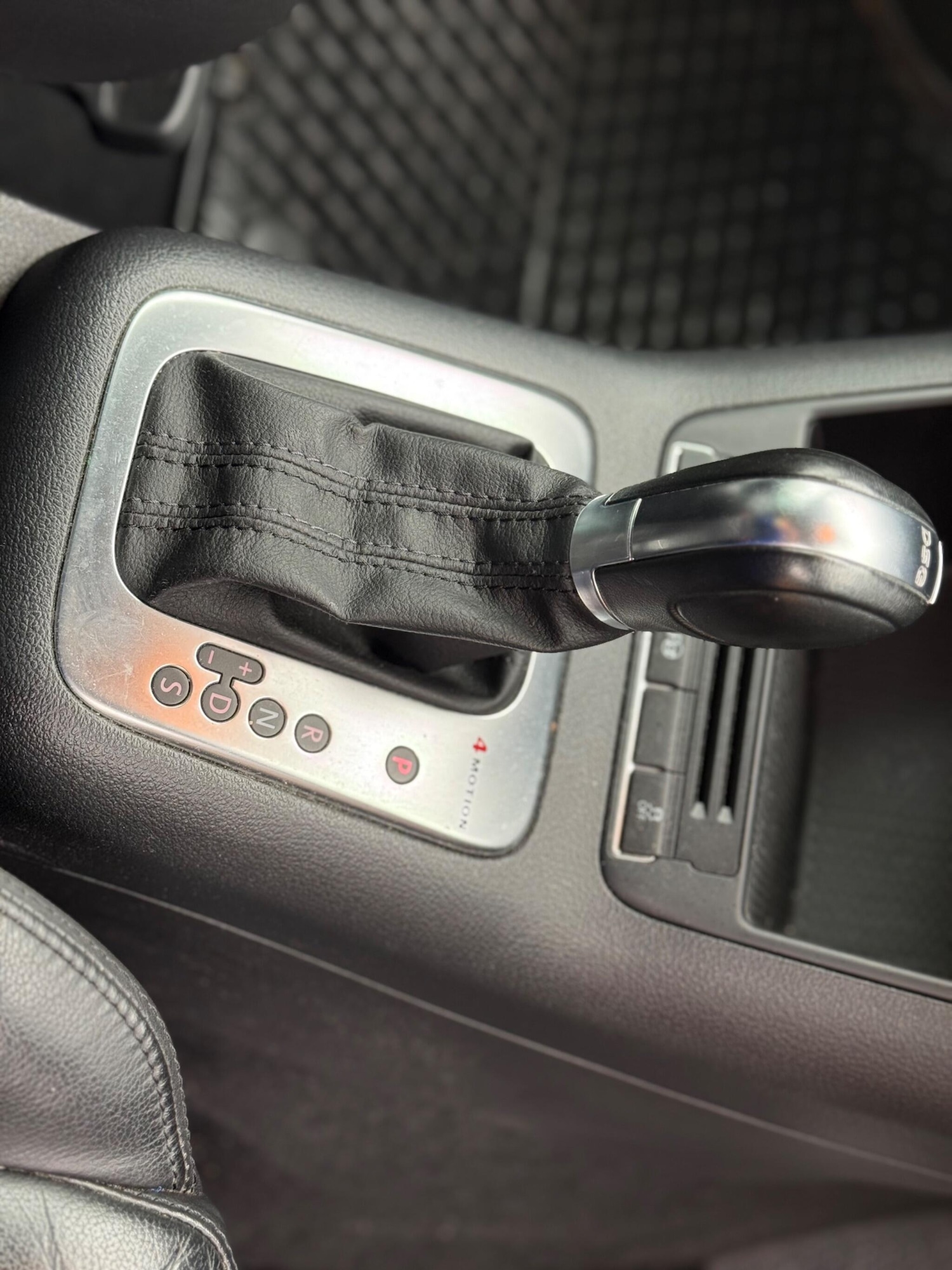 Used Volkswagen Tiguan for sale - 77784171: Photo 28