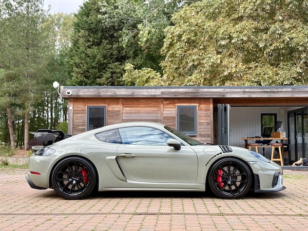 Used Porsche 718 Cayman 2023 for sale - 75697206: Photo 16