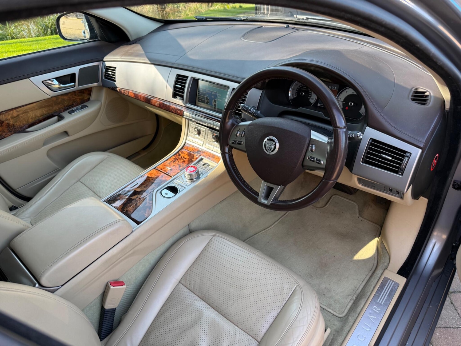 Used Jaguar XF 2009 for sale - 77957802: Photo 19