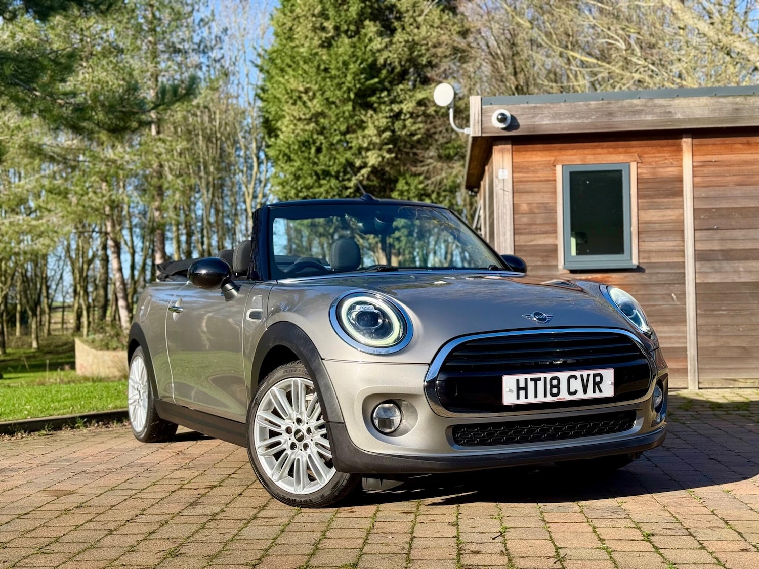 Used MINI Convertible 2018 for sale - 77352014: Photo 11
