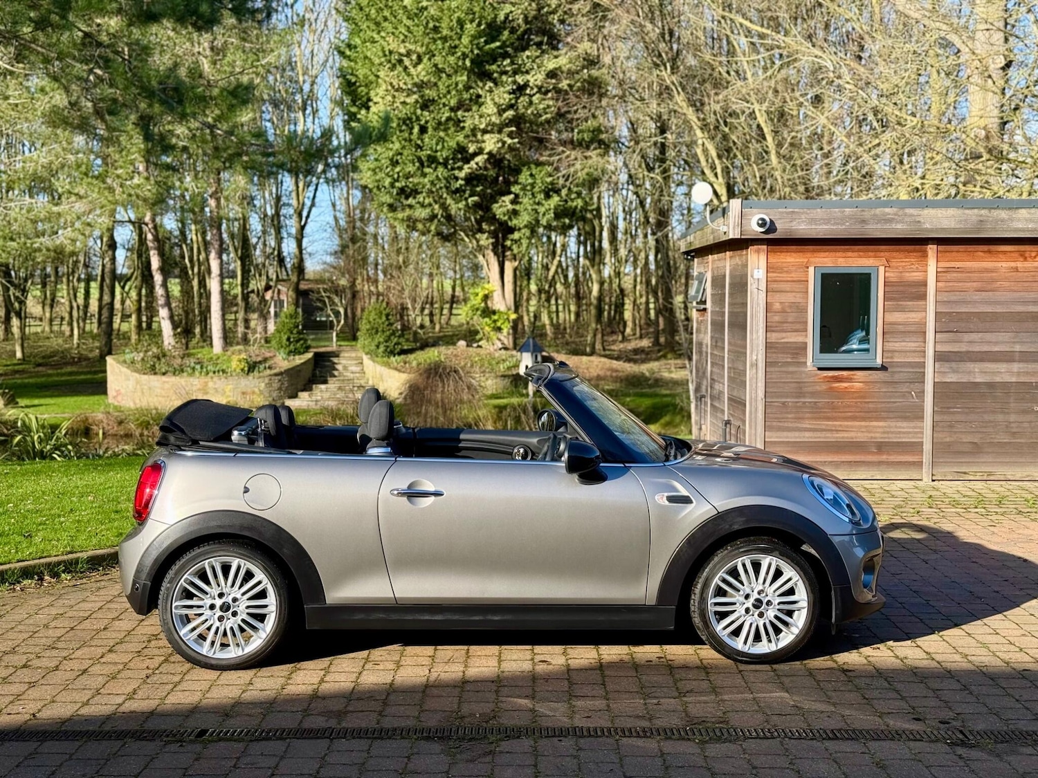 Used MINI Convertible 2018 for sale - 77352014: Photo 13
