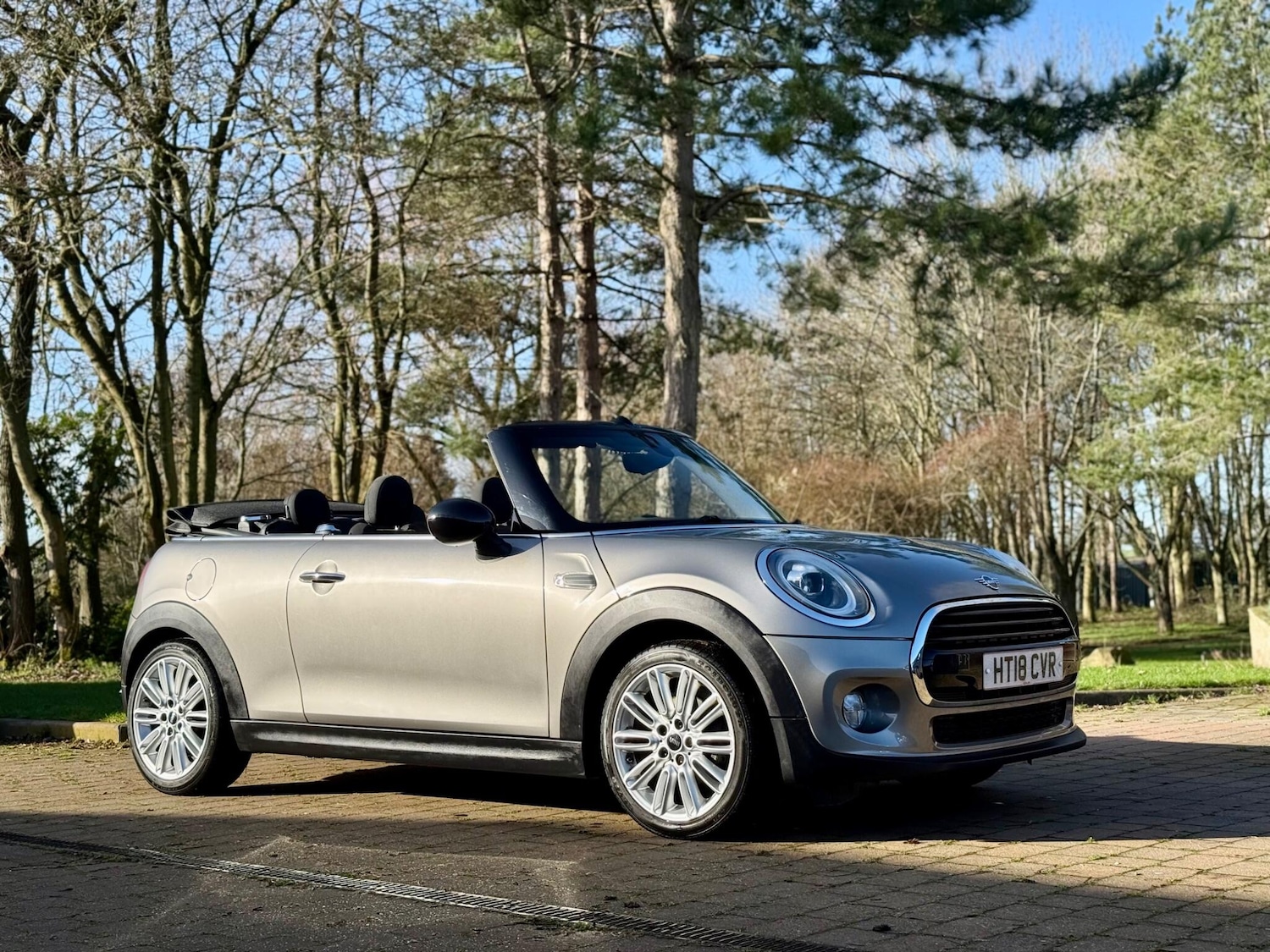 Used MINI Convertible 2018 for sale - 77352014: Photo 19