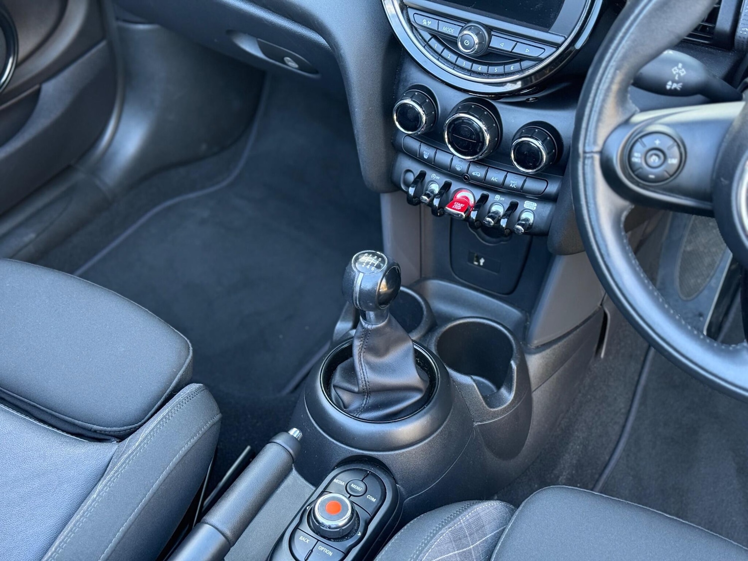 Used MINI Convertible 2018 for sale - 77352014: Photo 21