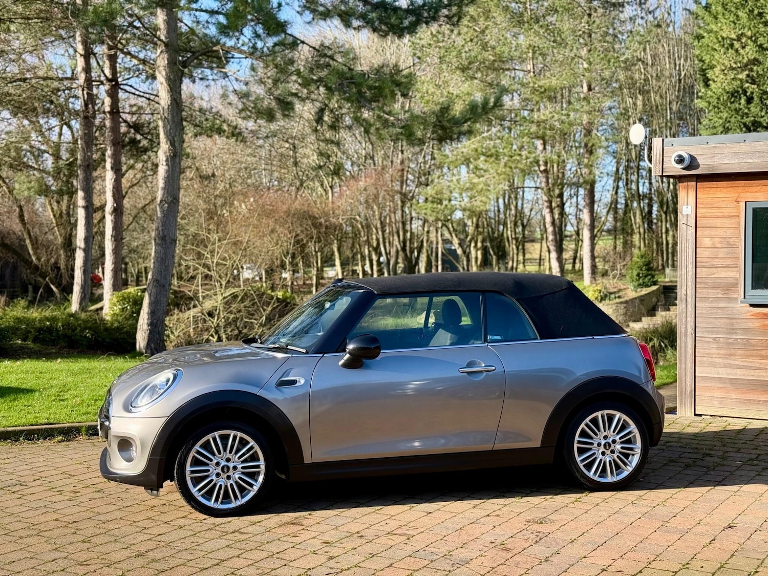 Used MINI Convertible 2018 for sale - 77352014: Photo 5