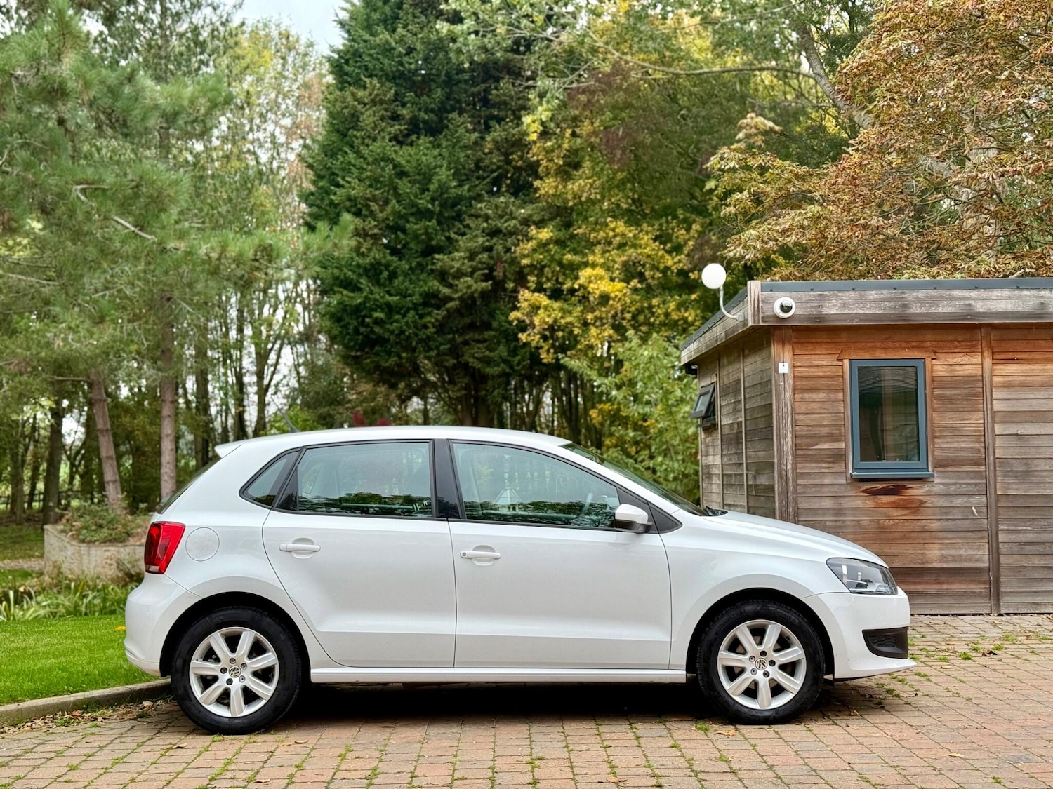 Used Volkswagen Polo 2010 for sale - 76283585: Photo 11