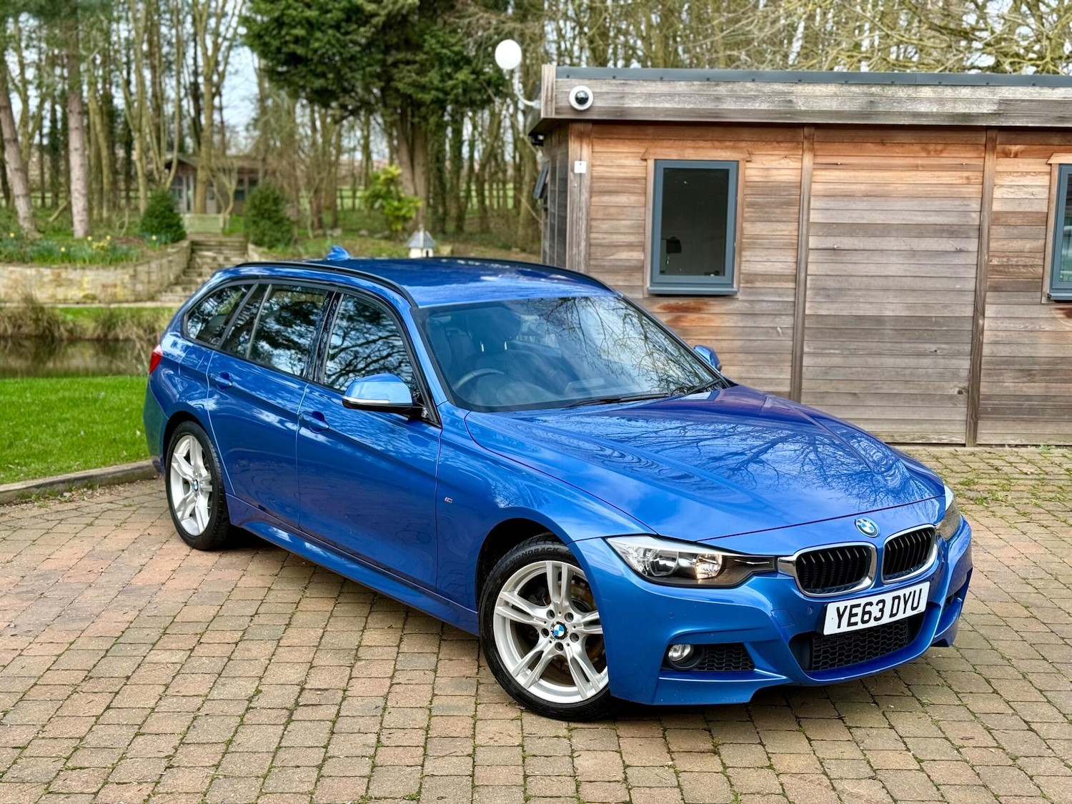 Used BMW 3 Series 2013 for sale - 77646312: Photo 2