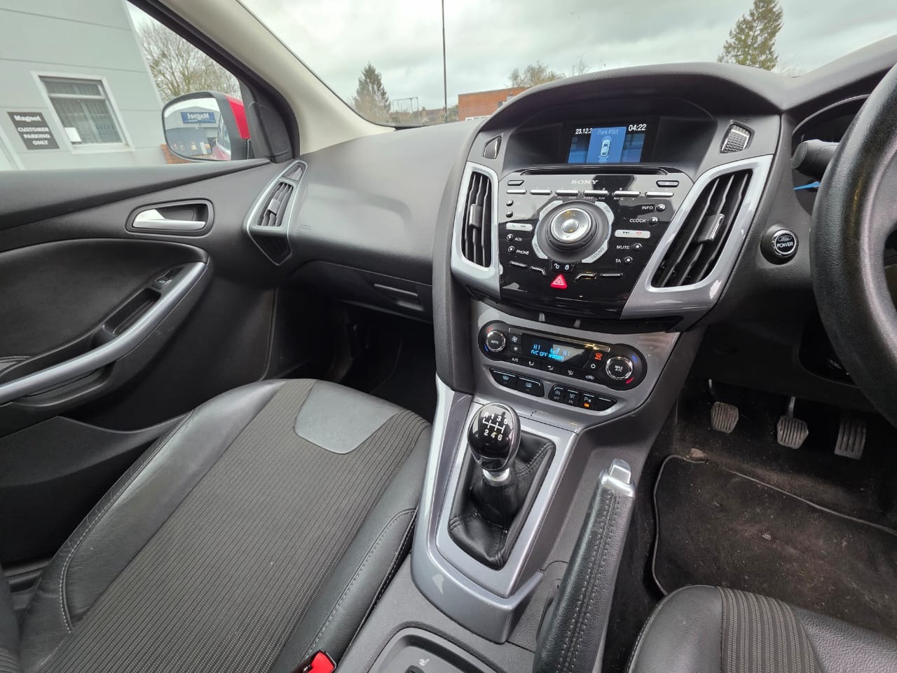 Used Ford Focus 2013 for sale - 76877392: Photo 14