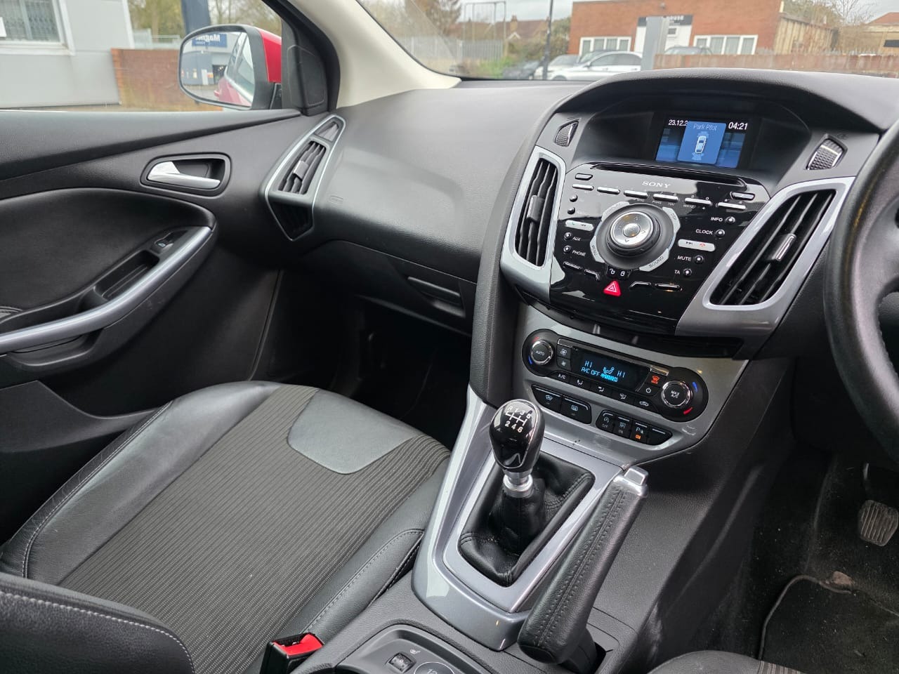 Used Ford Focus 2013 for sale - 76877392: Photo 18