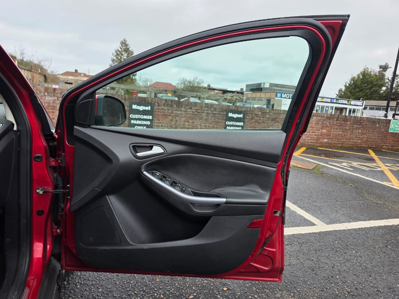 Used Ford Focus 2013 for sale - 76877392: Photo 22