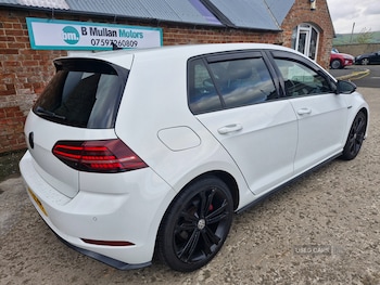 Used Volkswagen Golf 2017 for sale - 76099645: Photo
