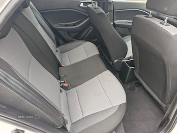 Used Hyundai i20 2017 for sale - 75460081: Photo