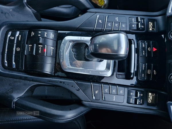 Used Porsche Cayenne 2014 for sale - 76296175: Photo 4